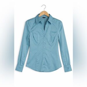 Tailored Button-Up Shirt Size 6 Blue Ann Taylor